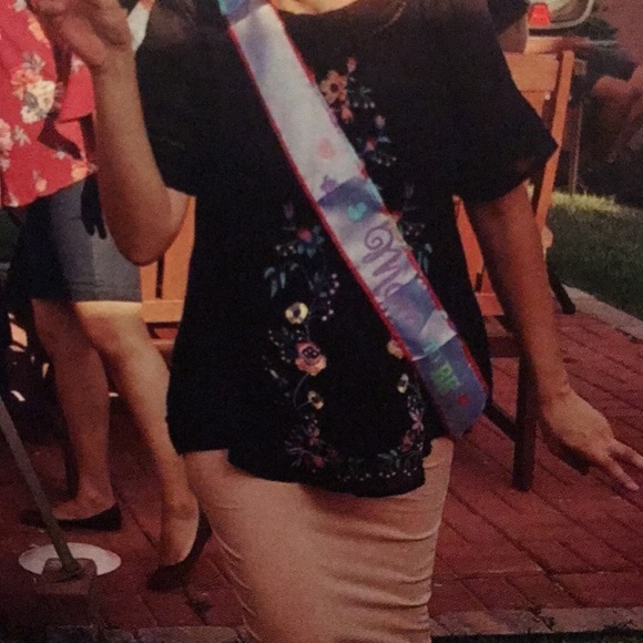 Top - Picture 8 of 8